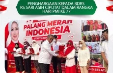 RS Sari Asih Ciputat Terima Penghargaan BDRS Dari PMI Tangsel